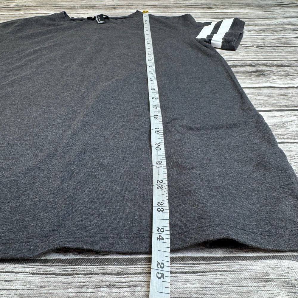 Forever 21 Striped Sleeve Baseball Tee Gray Short Sleeve Top S - Picture 8 of 10